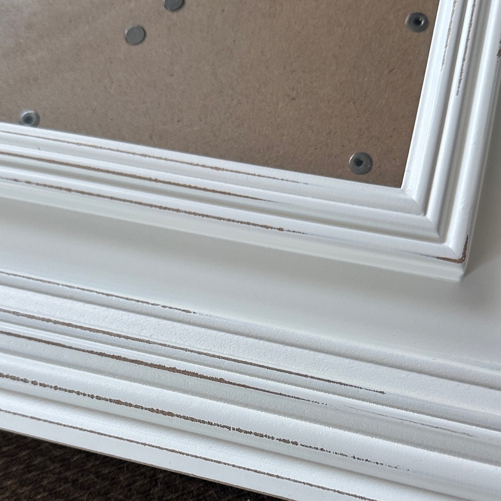 Distressed White Photo Frame - Picture 4 of 7